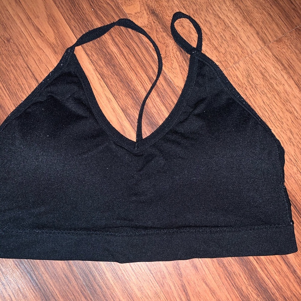 bras - Picture 2 of 3